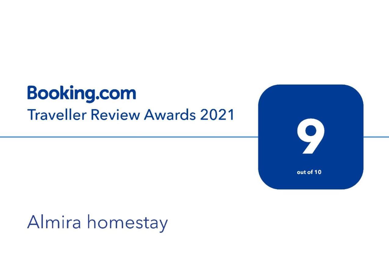 Almira homestay Jambi Luaran gambar