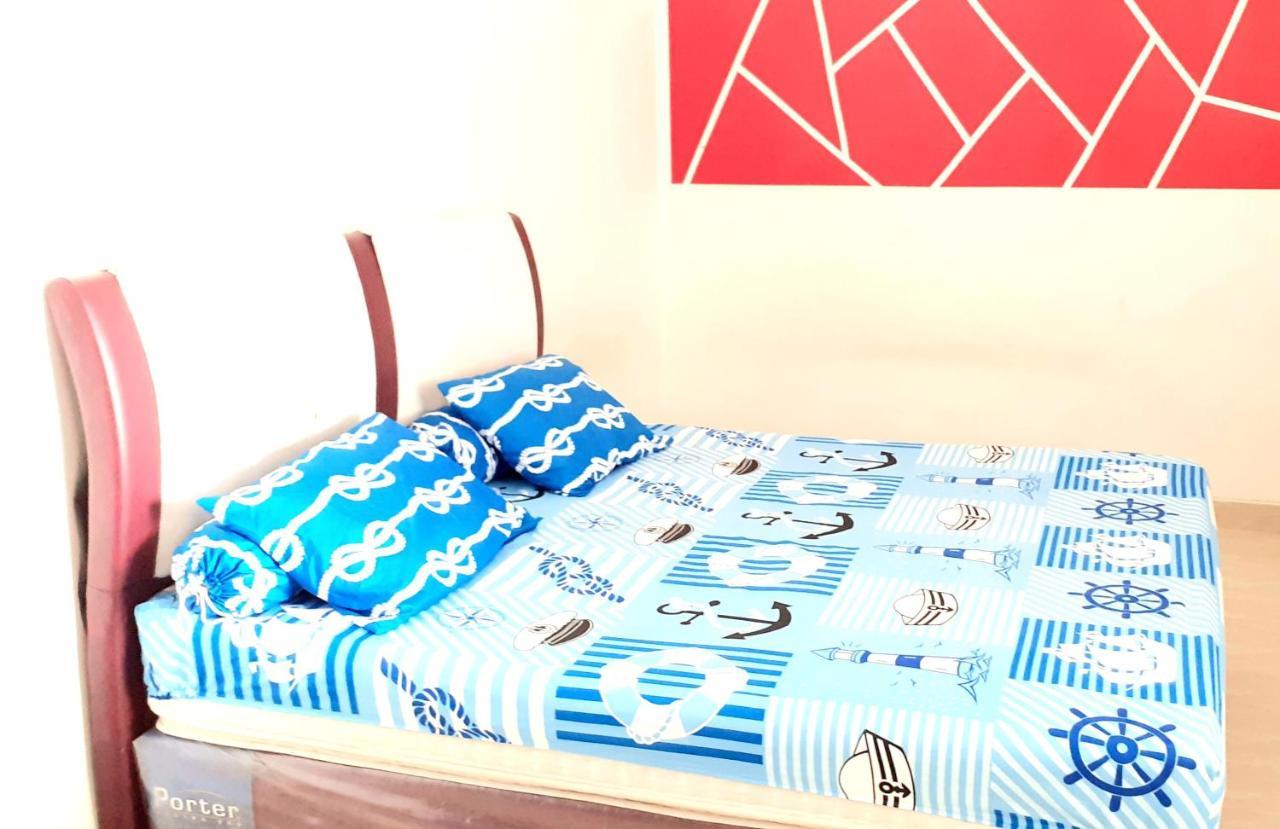 Almira homestay Jambi Luaran gambar