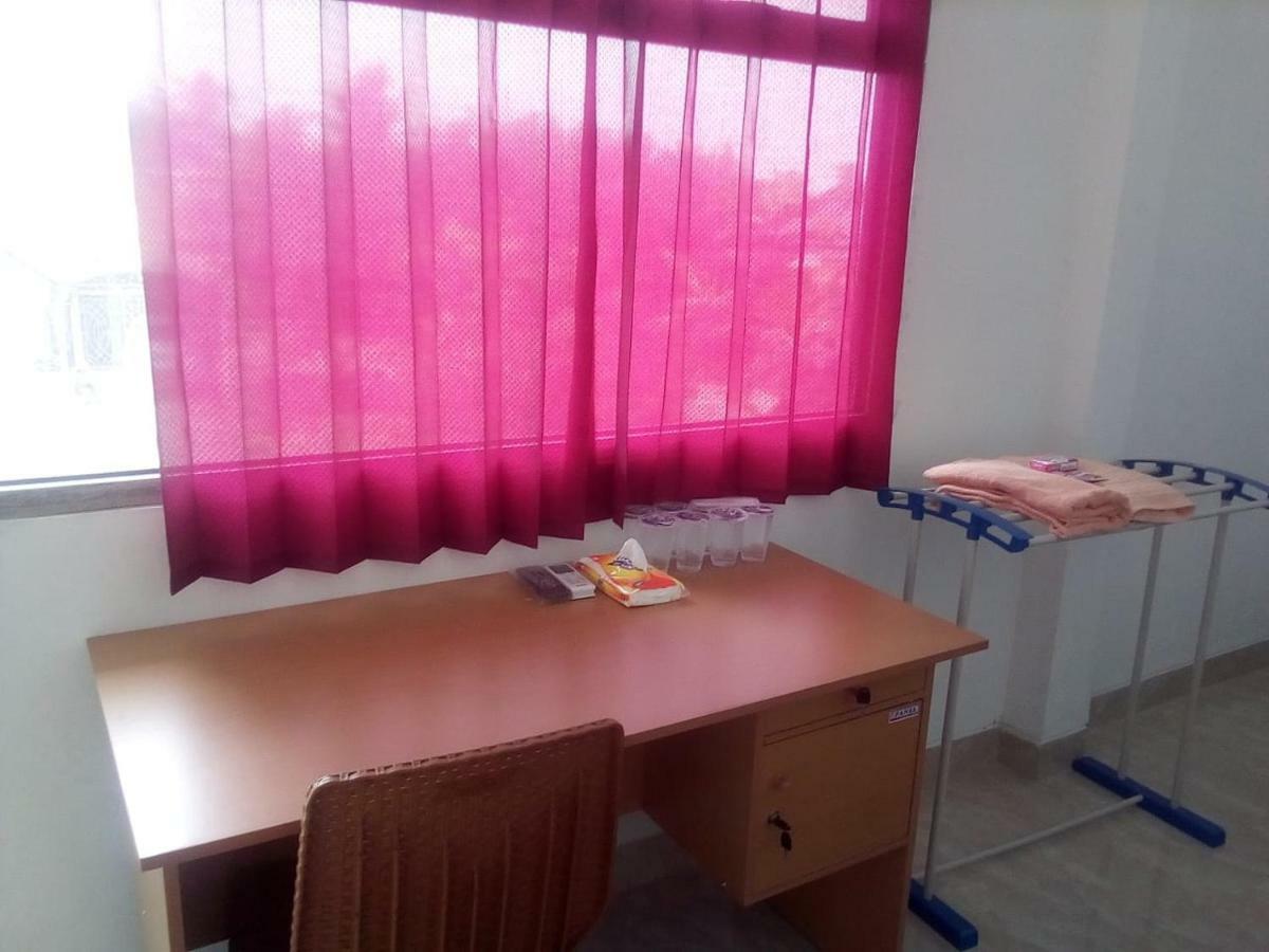 Almira homestay Jambi Luaran gambar