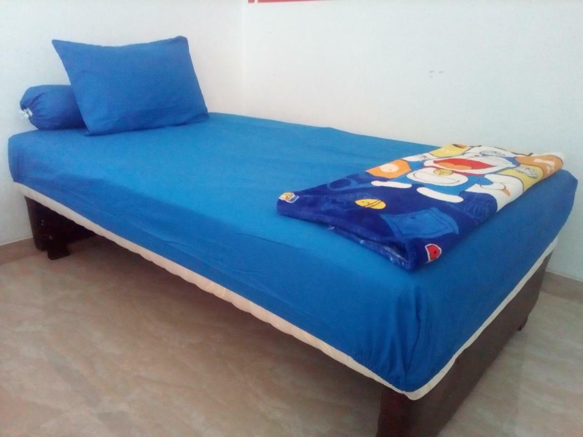 Almira homestay Jambi Luaran gambar